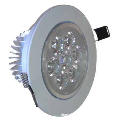 室内商业照明材料全解析 从大功率到LED天花灯、射灯与筒灯